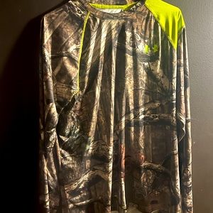 Under Armour camo shirt size L